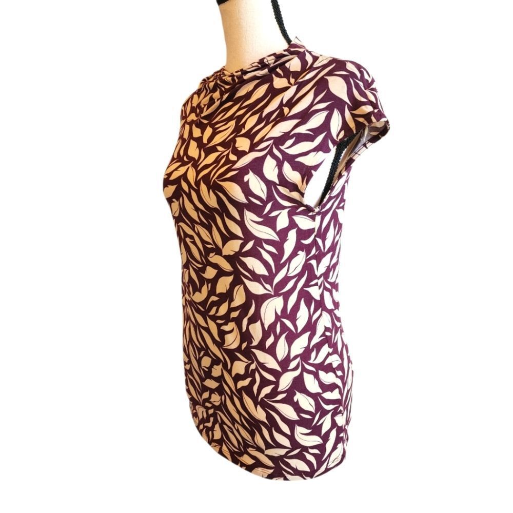Ann Taylor Leaf Patterned Burgundy Top, Sz. S